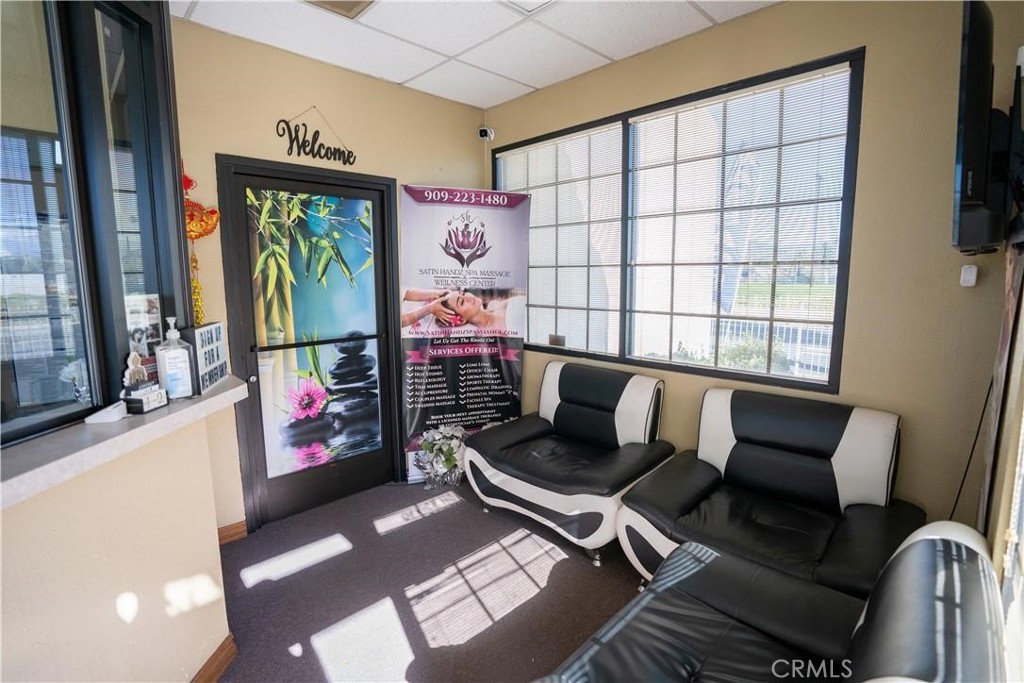820 N E Property Photo 10