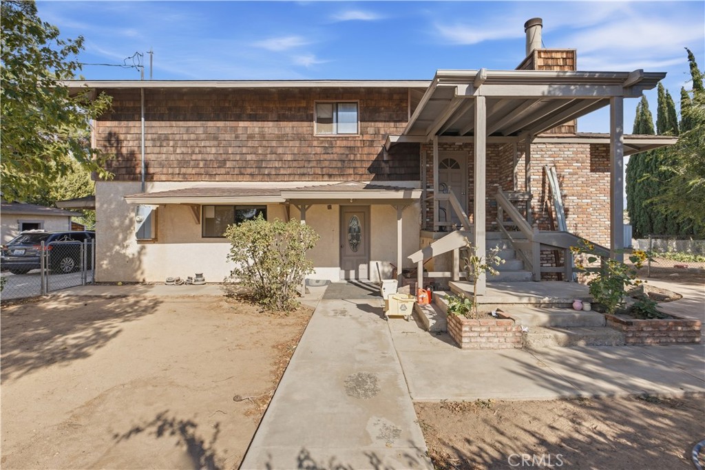 9519 Maple Property Photo 1