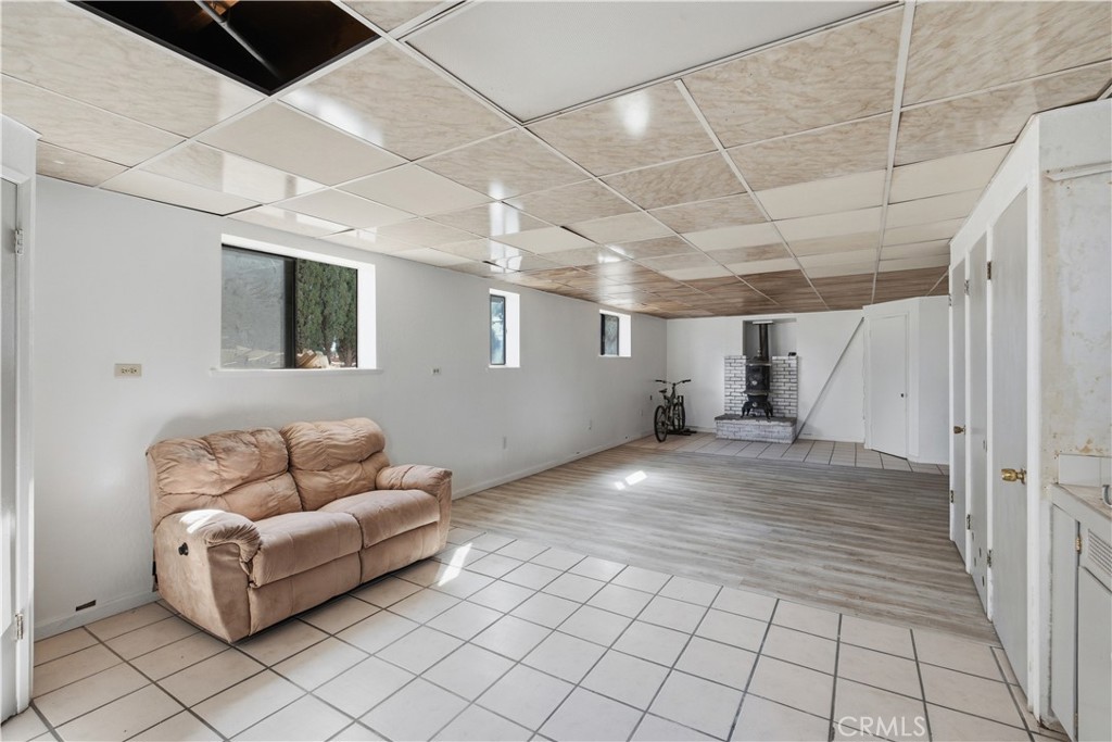 9519 Maple Property Photo 15