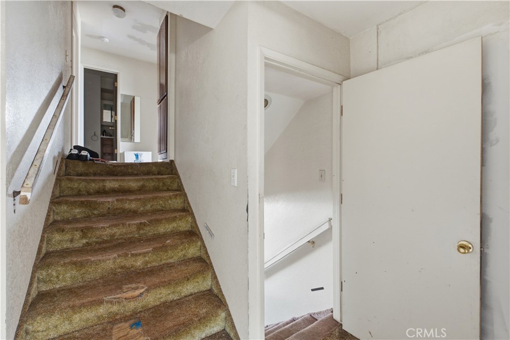 9519 Maple Property Photo 23