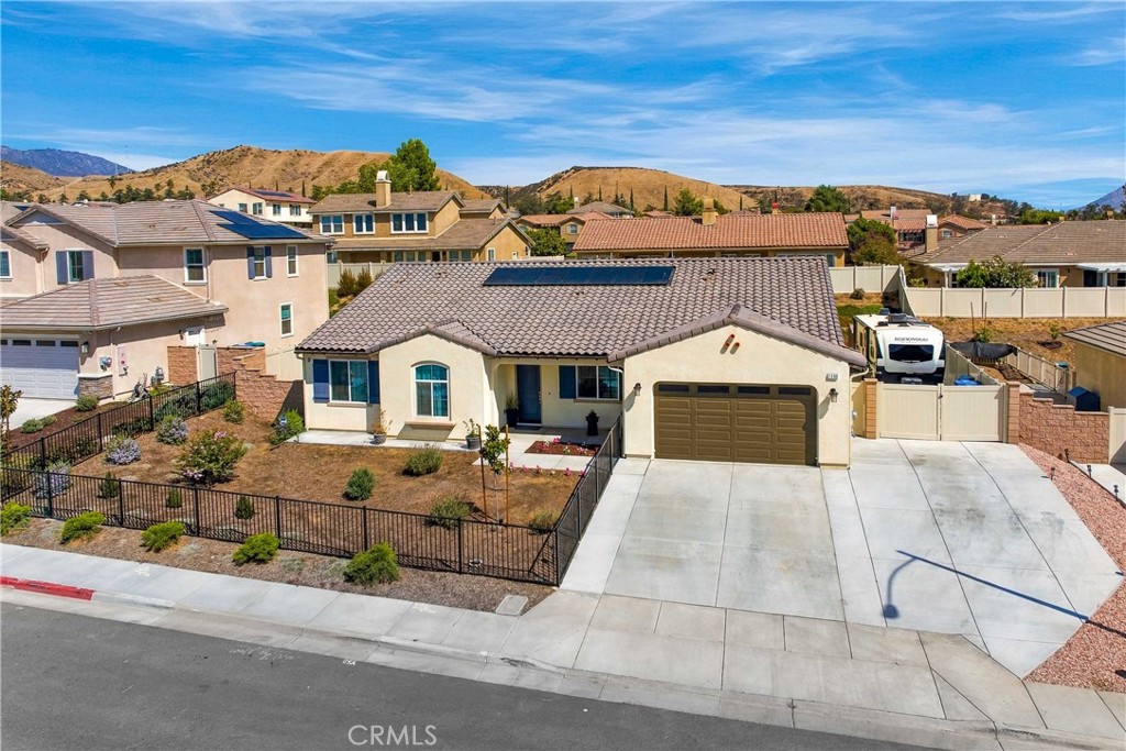 1560 Foothill Property Photo 5