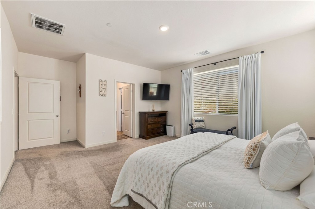 1560 Foothill Property Photo 30
