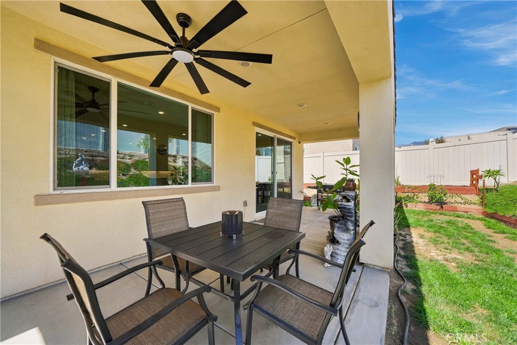 1560 Foothill Property Photo 39