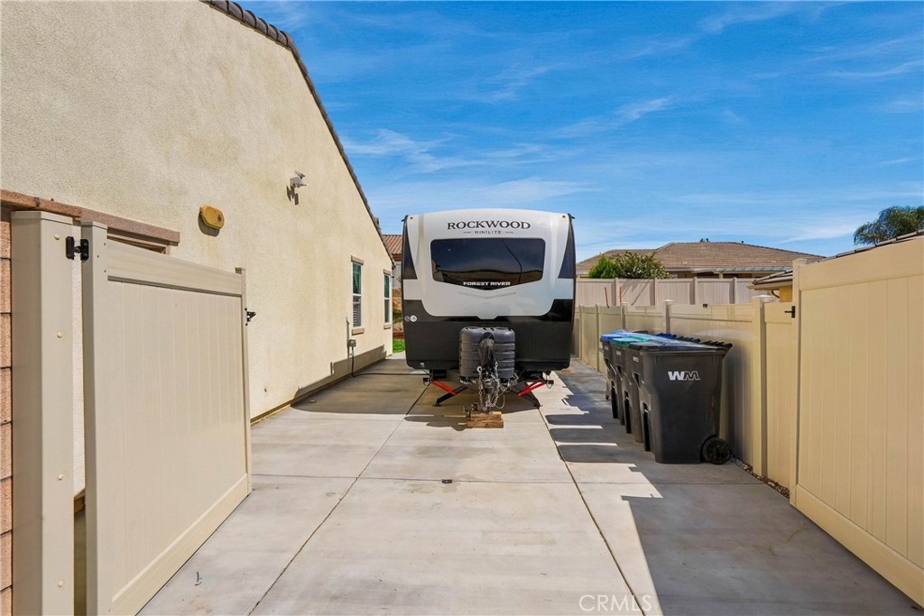 1560 Foothill Property Photo 43