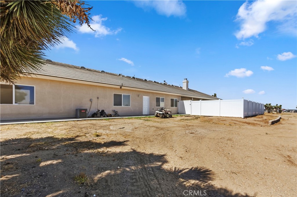 7626 Muscatel Property Photo 7