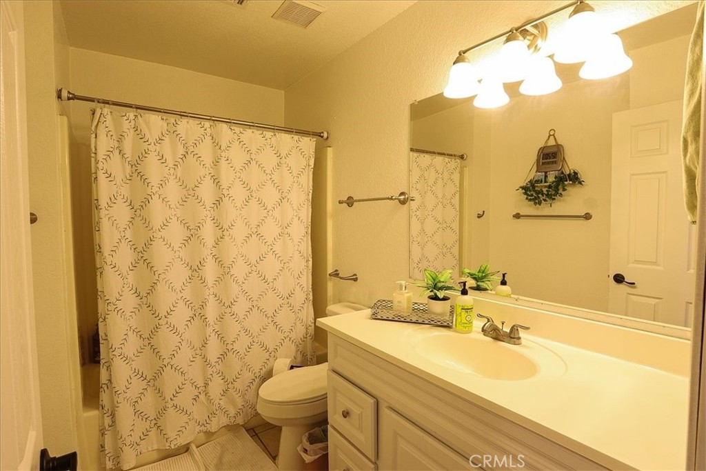 16422 Tolowa Road Property Photo 12