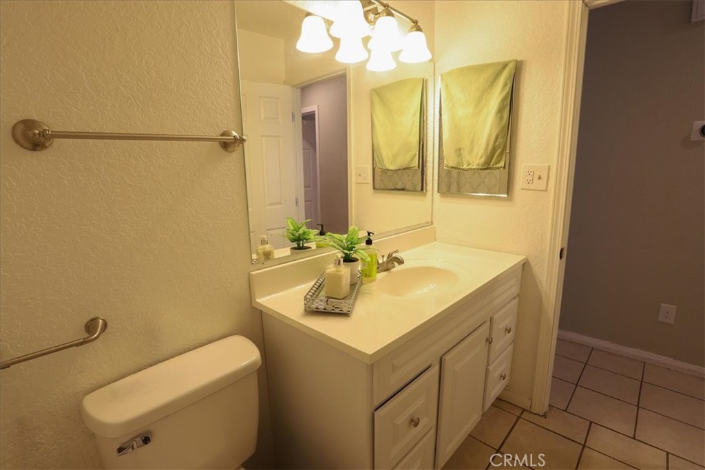 16422 Tolowa Road Property Photo 13