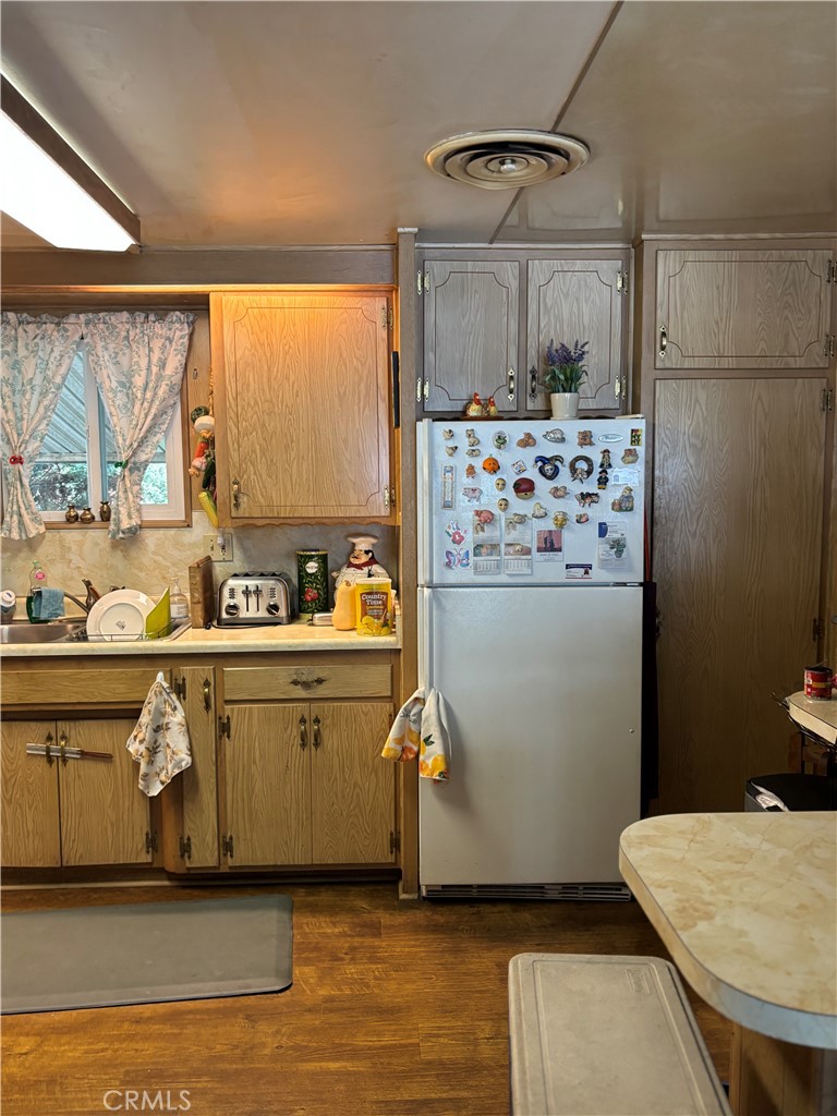 301 E Foothill Boulevard 24 Property Photo 13