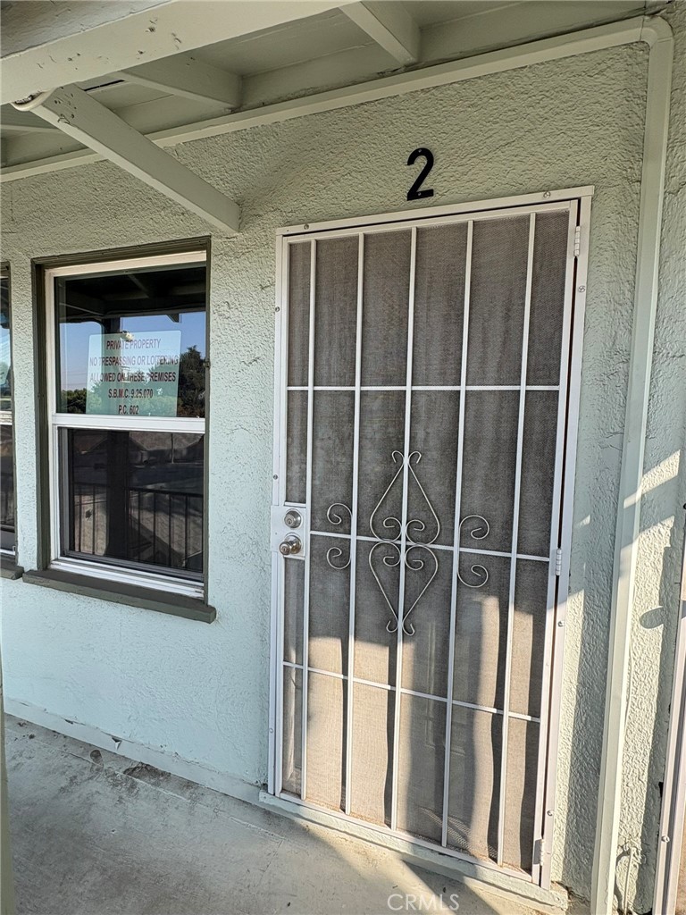530 W 21st Property Photo 1