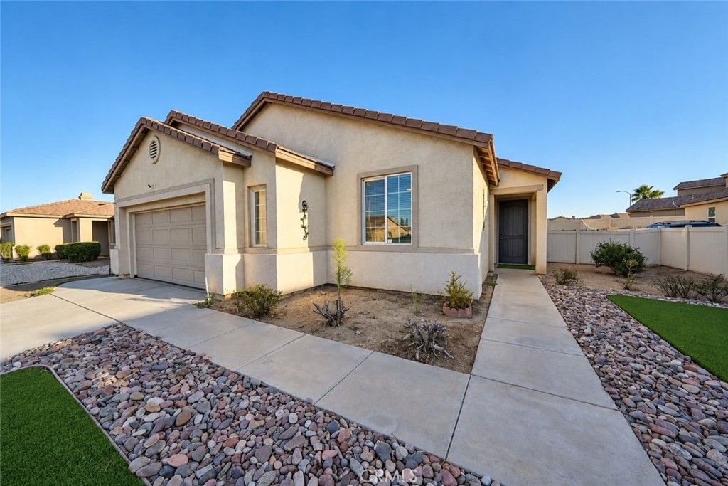 11825 Poppy Road Property Photo 5