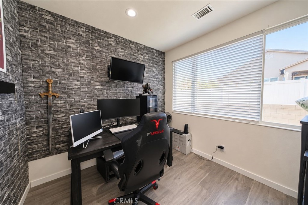 11825 Poppy Road Property Photo 14