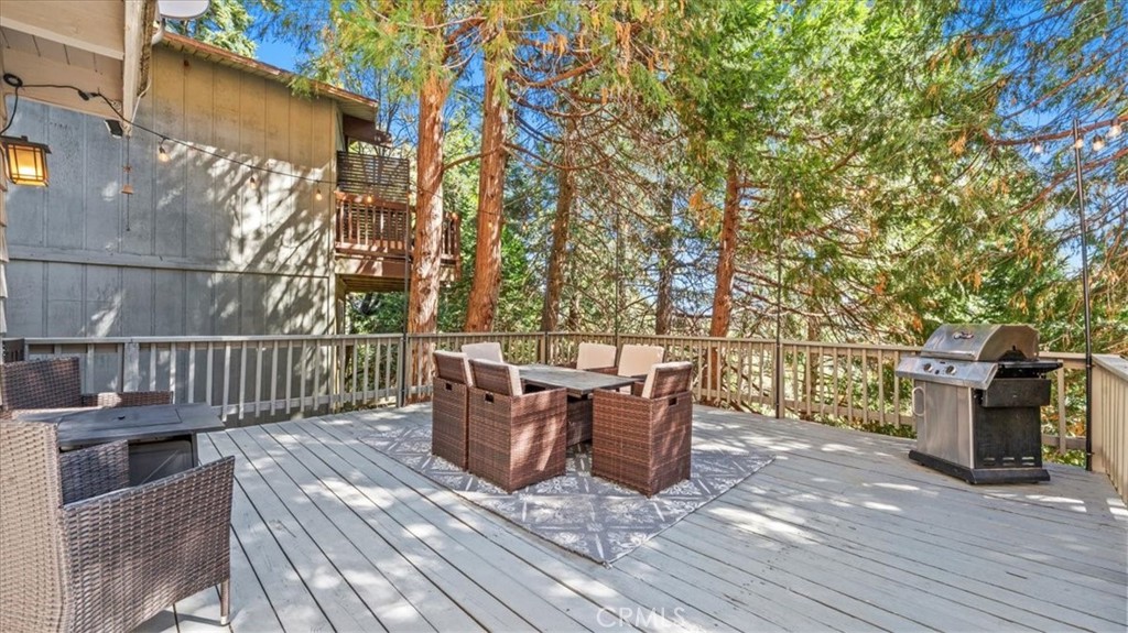 613 E Victoria Court Property Photo 26