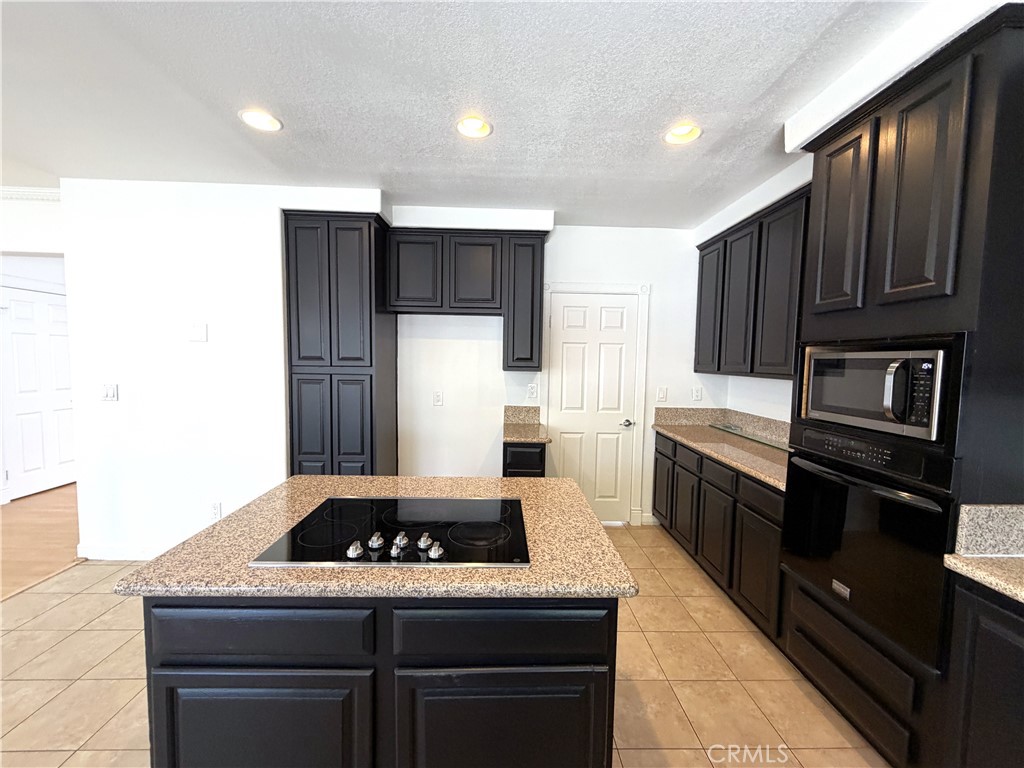 40902 Riverock Lane Property Photo 10