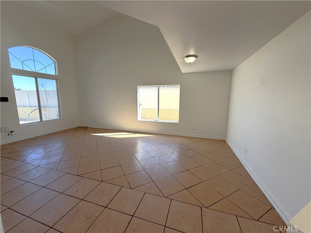 11125 Tolliver Way Property Photo 5