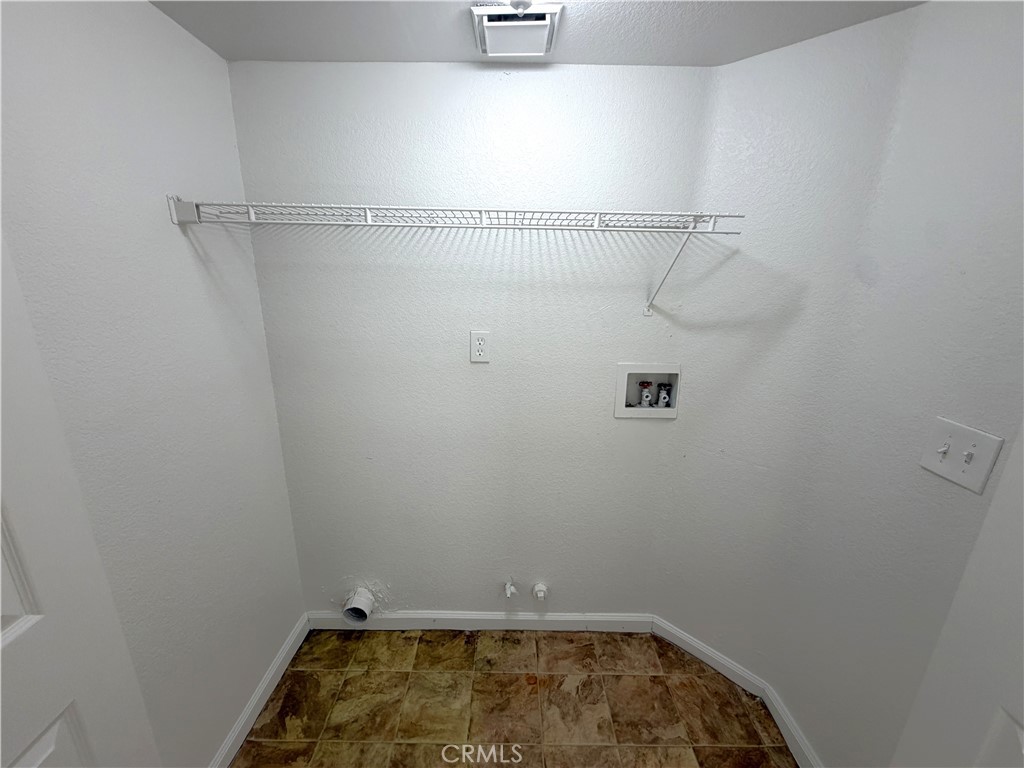 11125 Tolliver Way Property Photo 8