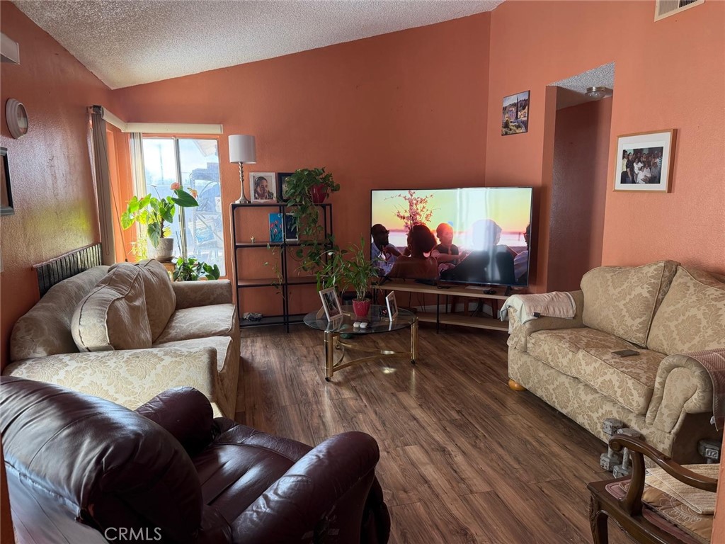 15755 Paine Street Property Photo 2