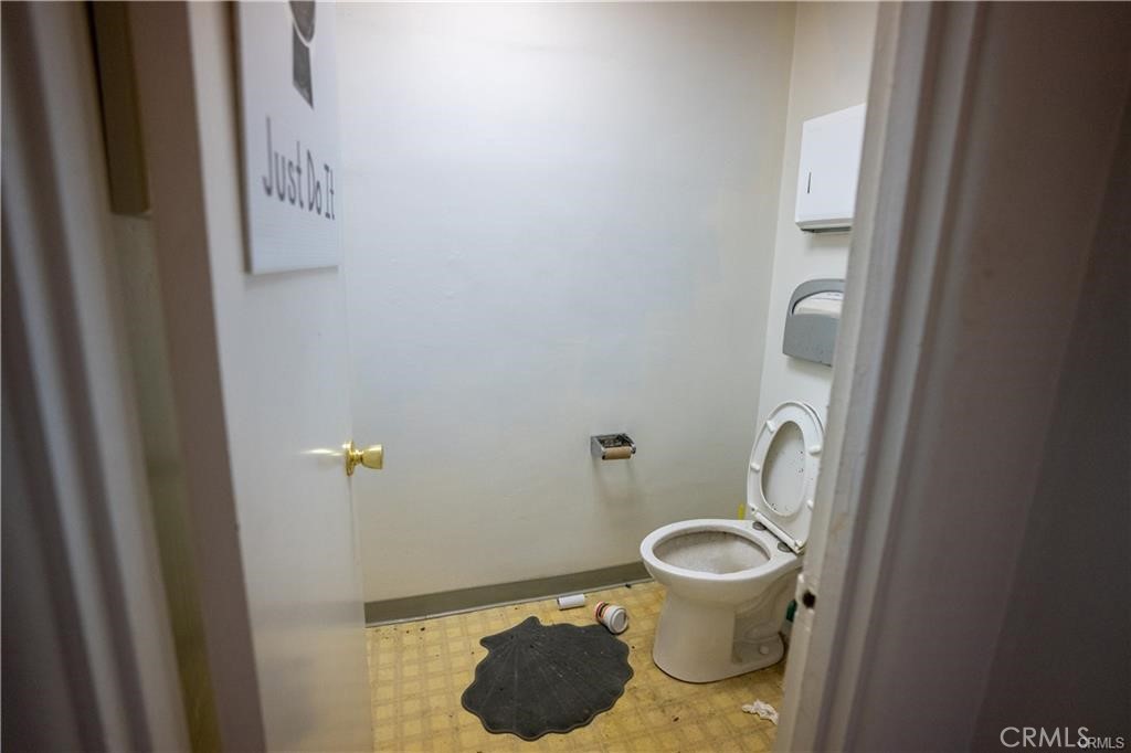 802 N E Property Photo 10