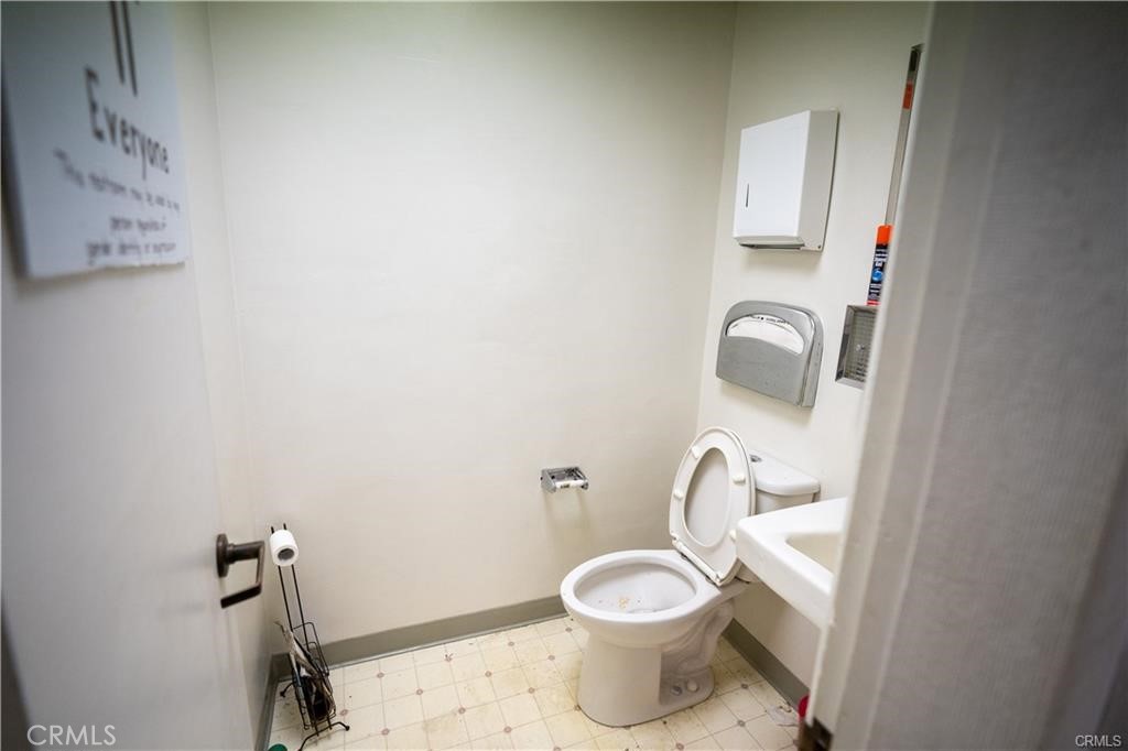802 N E Property Photo 21