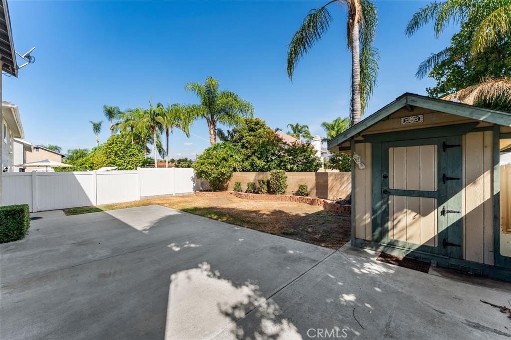 629 Damien Avenue Property Photo 38