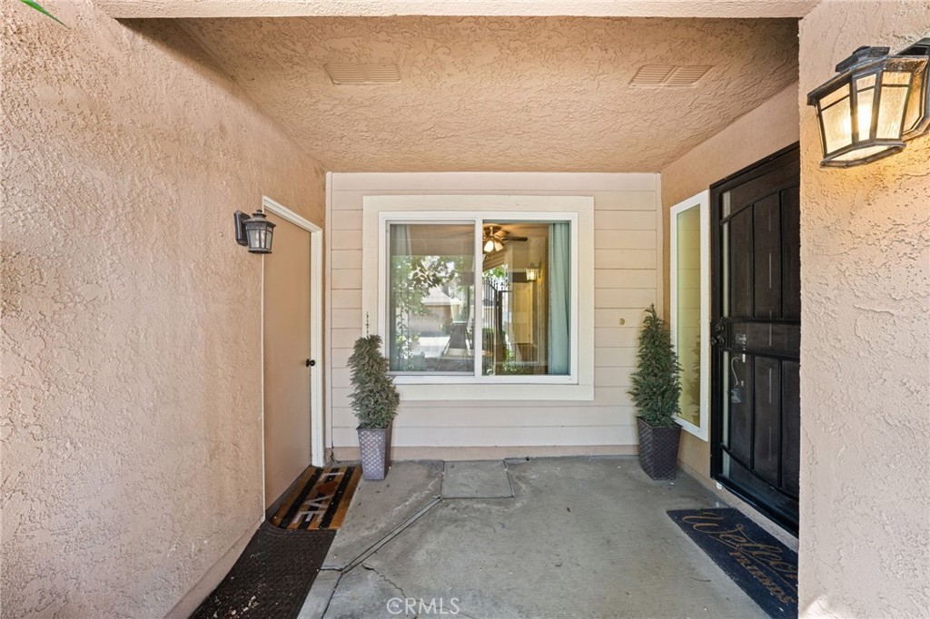 8412 Autumn Leaf Drive Property Photo 6