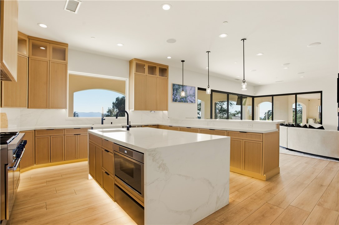2499 Sierra Property Photo 9