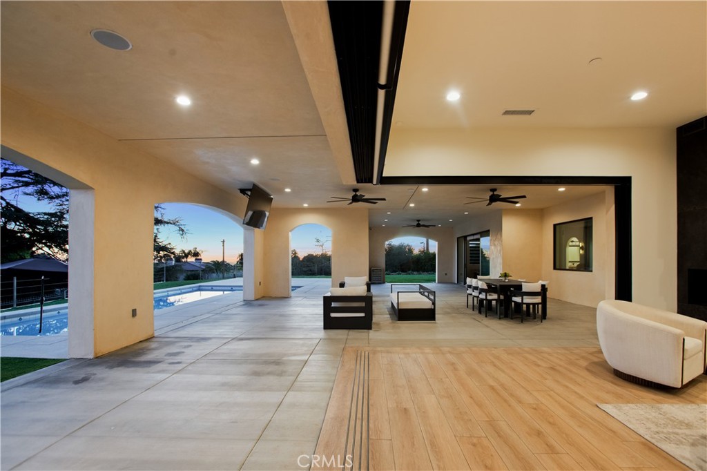 2499 Sierra Property Photo 18