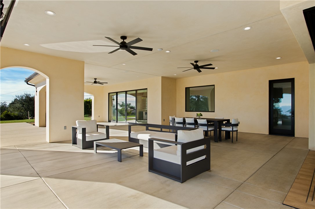 2499 Sierra Property Photo 28