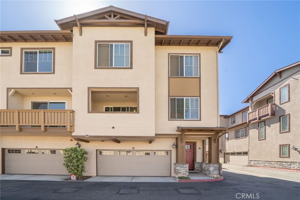 709 S Azusa Avenue B Property Photo 1