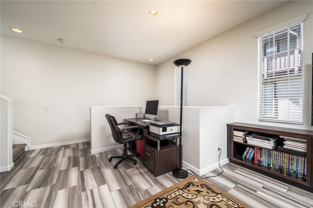 709 S Azusa Avenue B Property Photo 9
