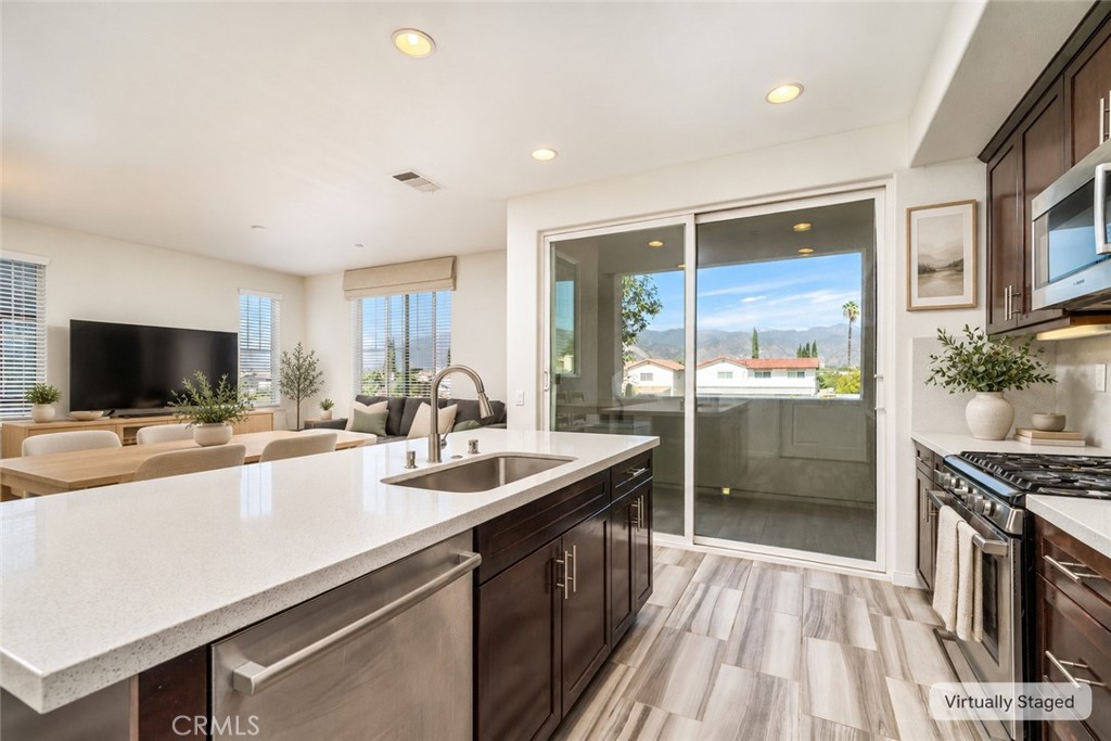 709 S Azusa Avenue B Property Photo 20