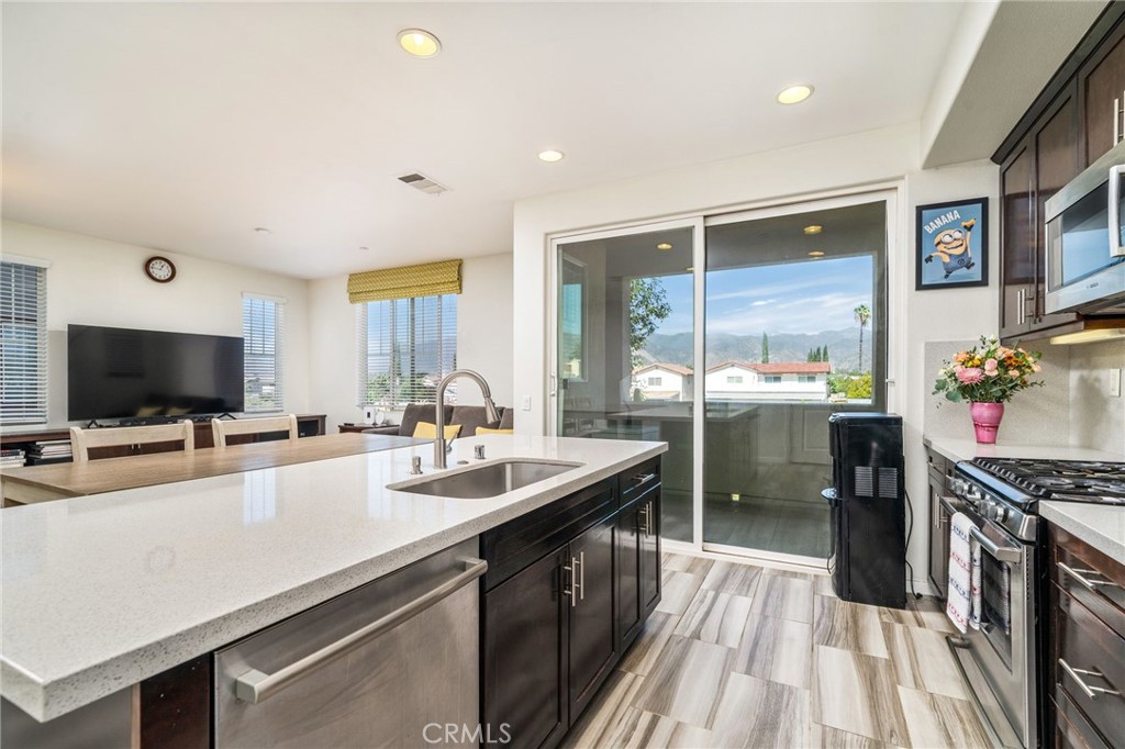 709 S Azusa Avenue B Property Photo 21