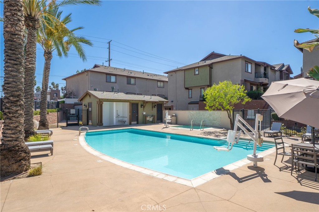 709 S Azusa Avenue B Property Photo 29