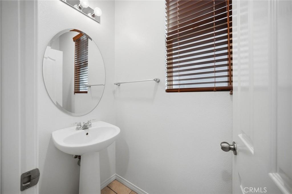 3695 Bur Oak Property Photo 9