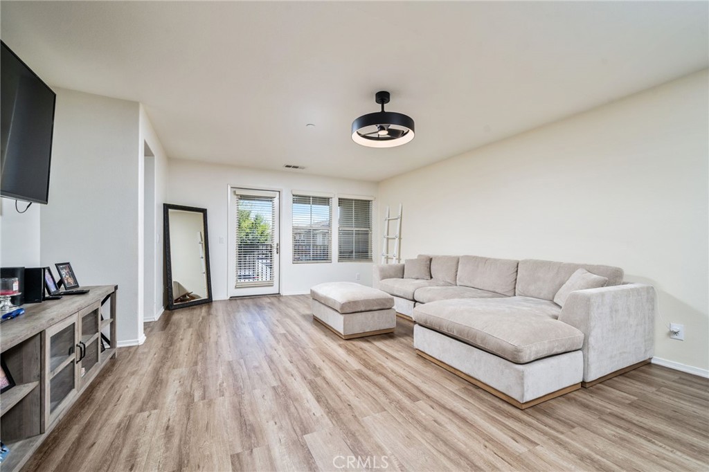 14975 S Highland Avenue 44 Property Photo 7