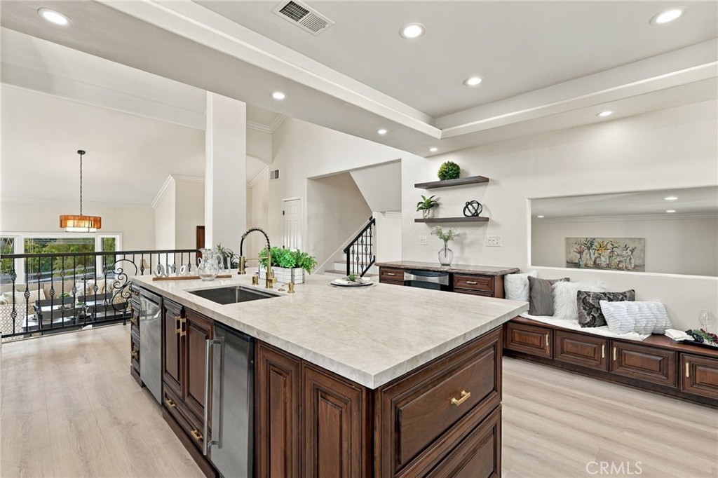 9086 Hillside Property Photo 13