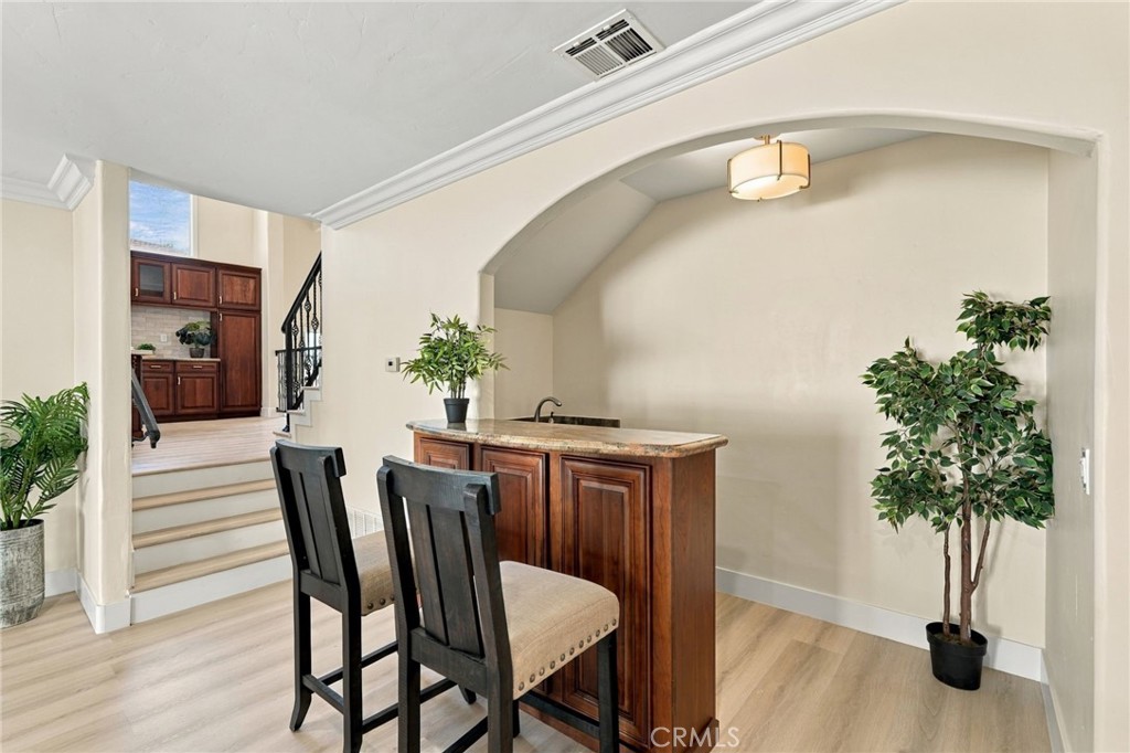 9086 Hillside Property Photo 18