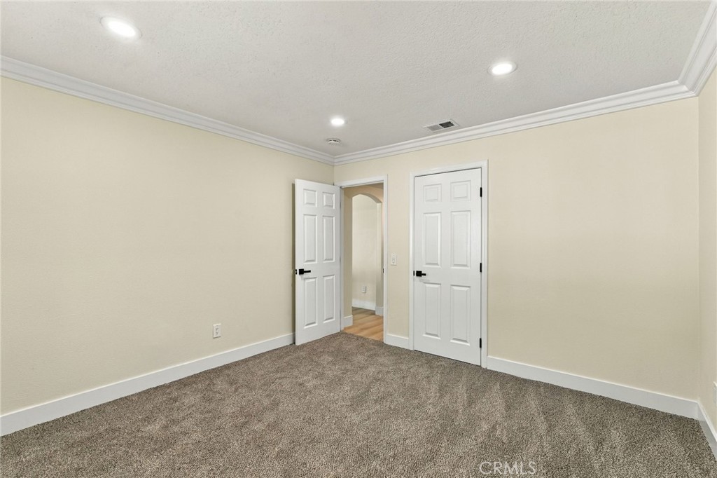 9086 Hillside Property Photo 21
