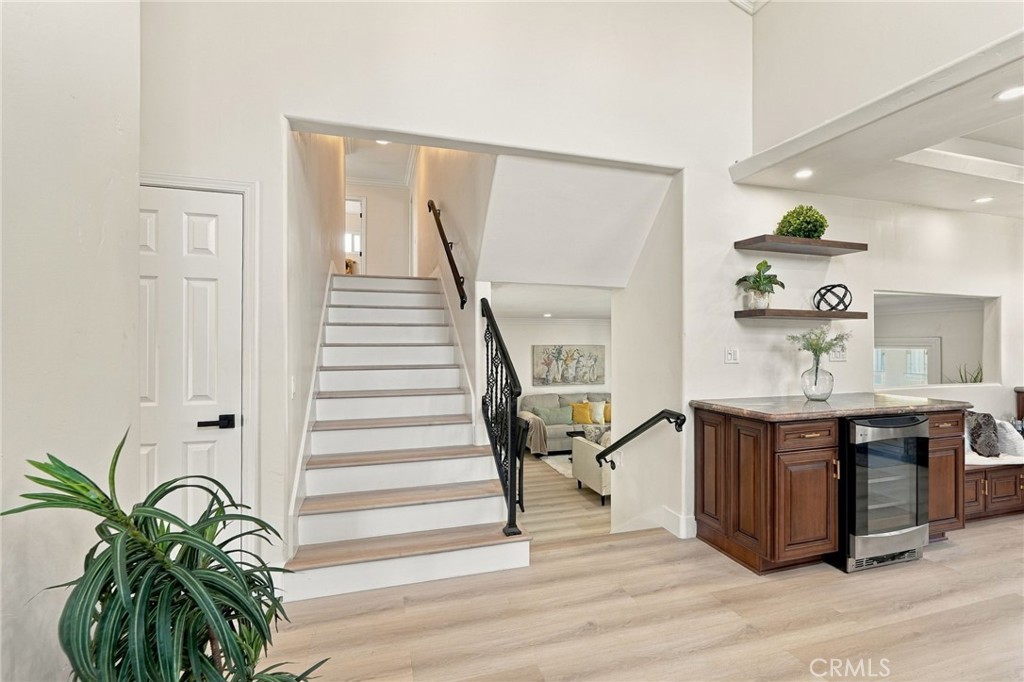 9086 Hillside Property Photo 26