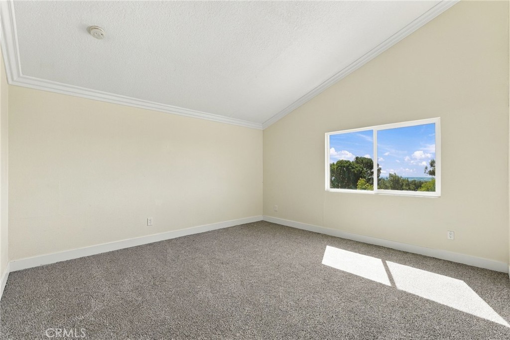 9086 Hillside Property Photo 27