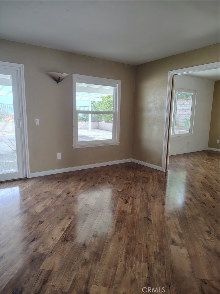 16907 Royal View Property Photo 6