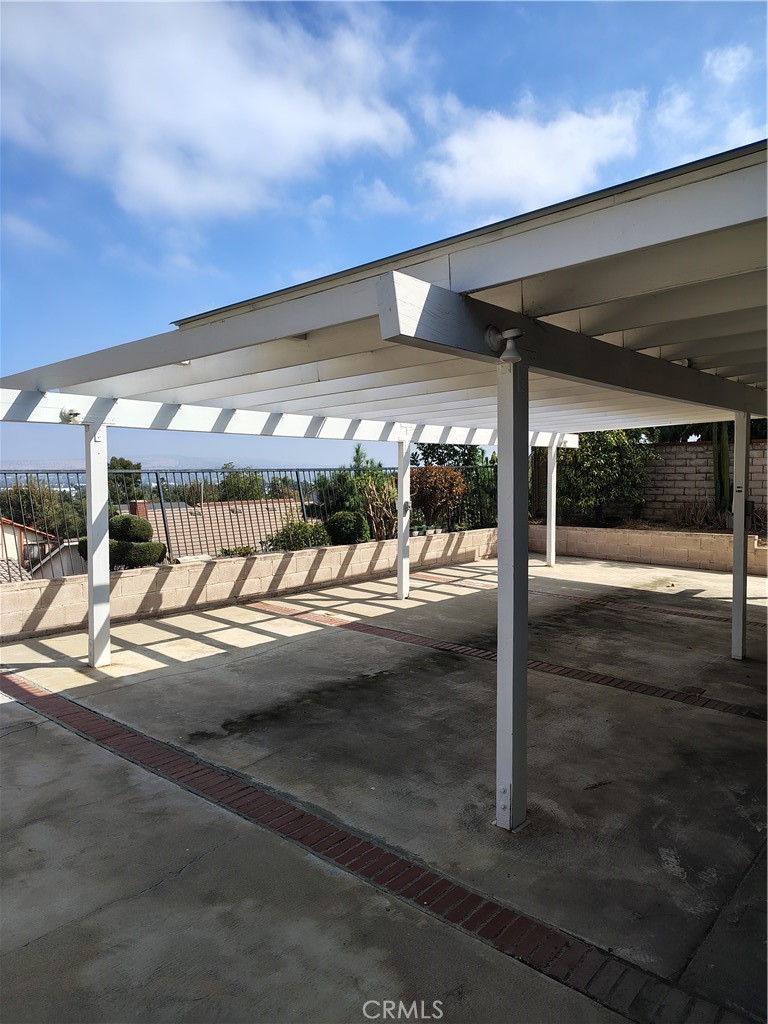 16907 Royal View Property Photo 34