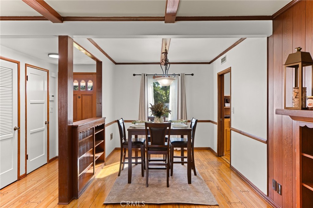 8847 White Oak Avenue Property Photo 13