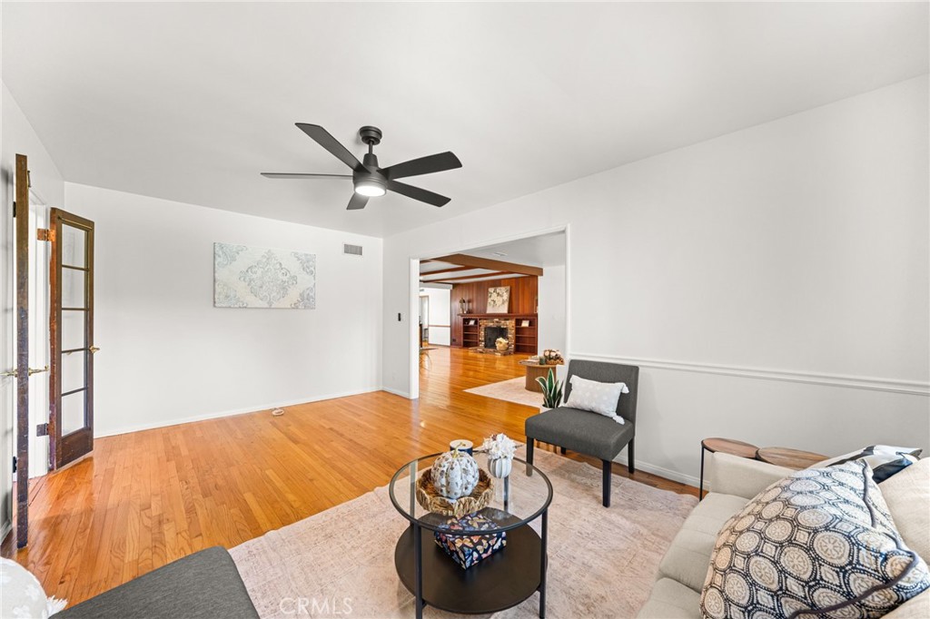 8847 White Oak Avenue Property Photo 18