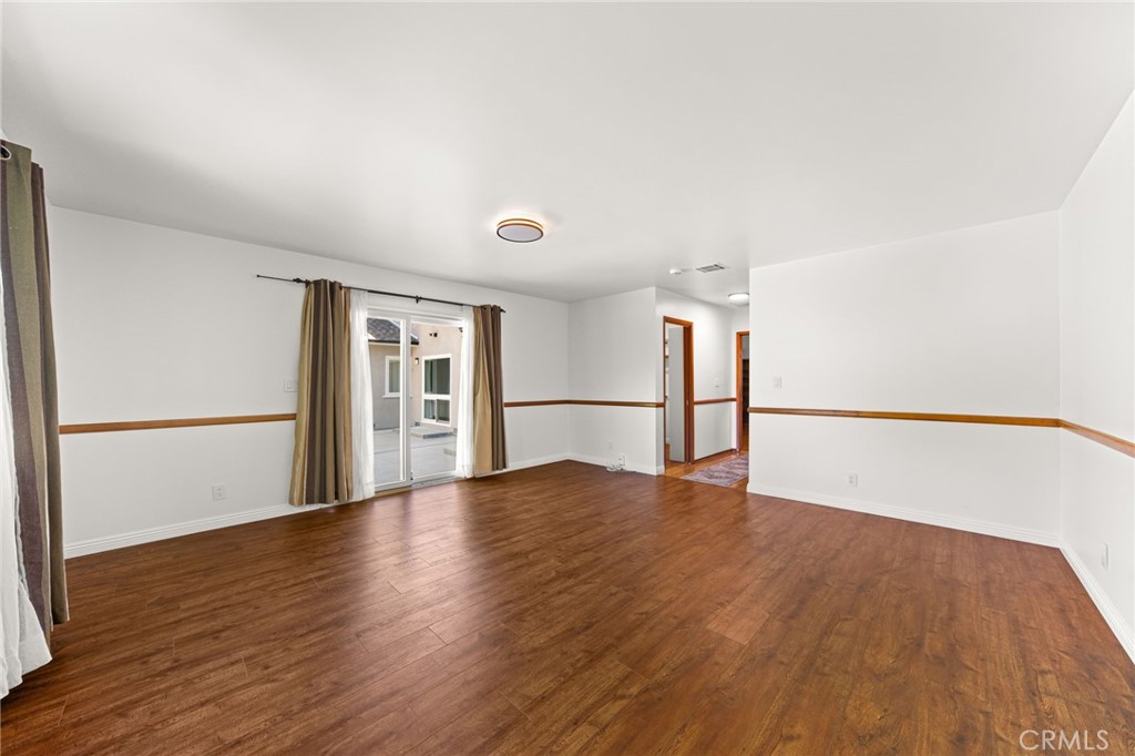 8847 White Oak Avenue Property Photo 30