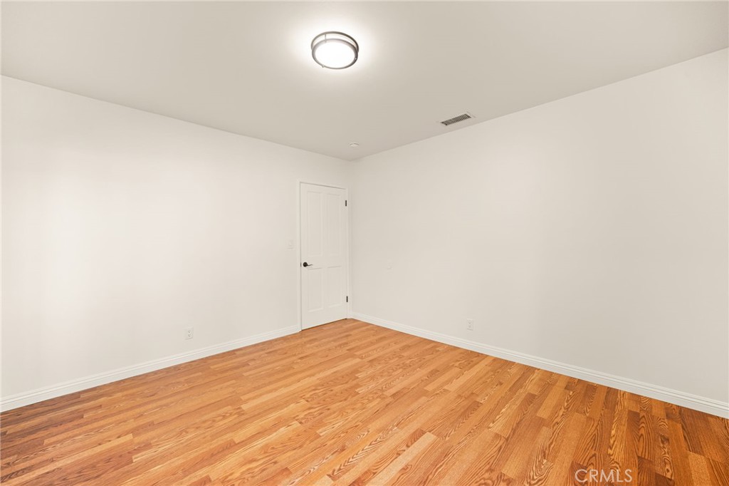 8847 White Oak Avenue Property Photo 39