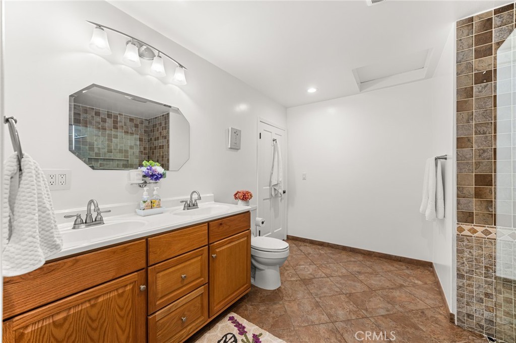 8847 White Oak Avenue Property Photo 41