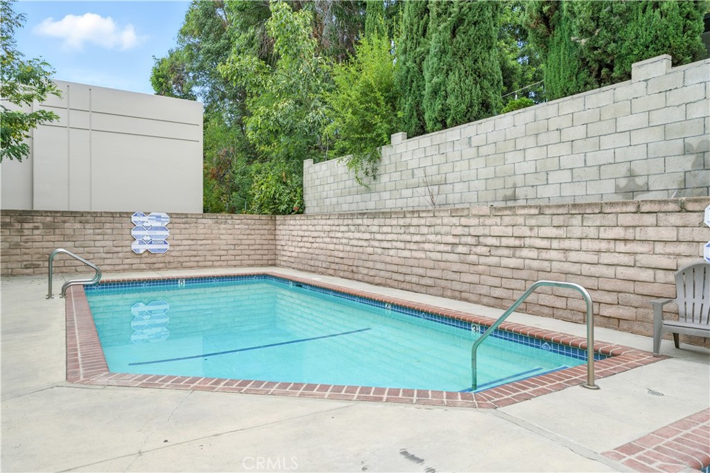 14937 Sherman Way 7 Property Photo 33