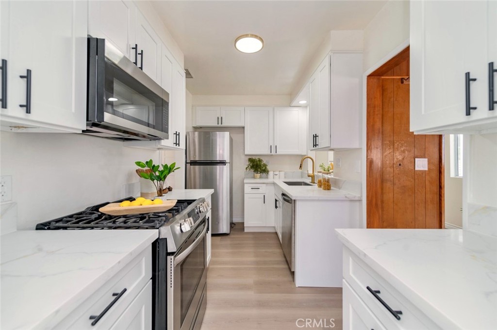 15519 Gard Property Photo 7