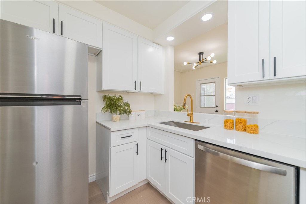 15519 Gard Property Photo 8