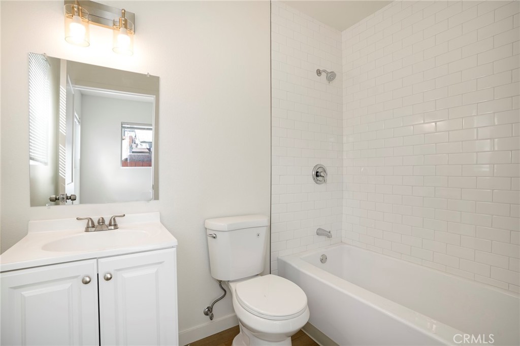 2714 Walnut Street Property Photo 17